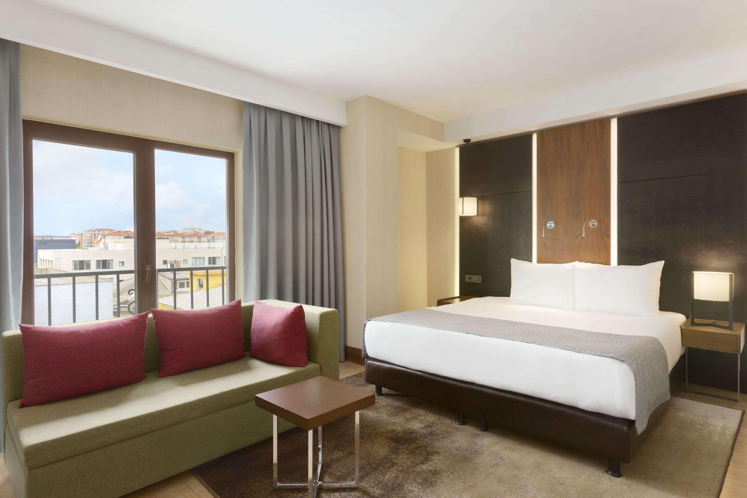 Ramada By Wyndham Istanbul Florya Hotell Eksteriør bilde