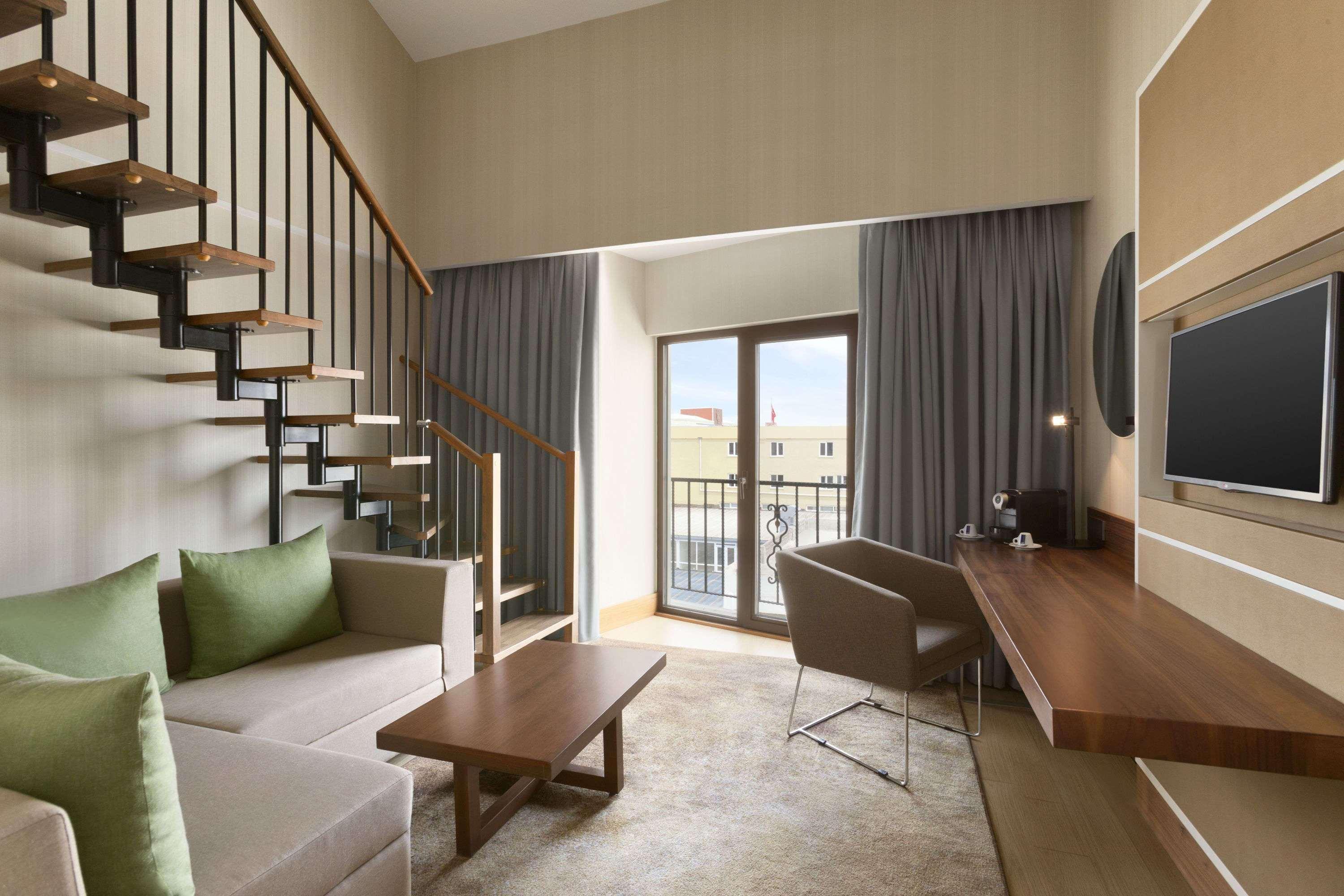 Ramada By Wyndham Istanbul Florya Hotell Eksteriør bilde
