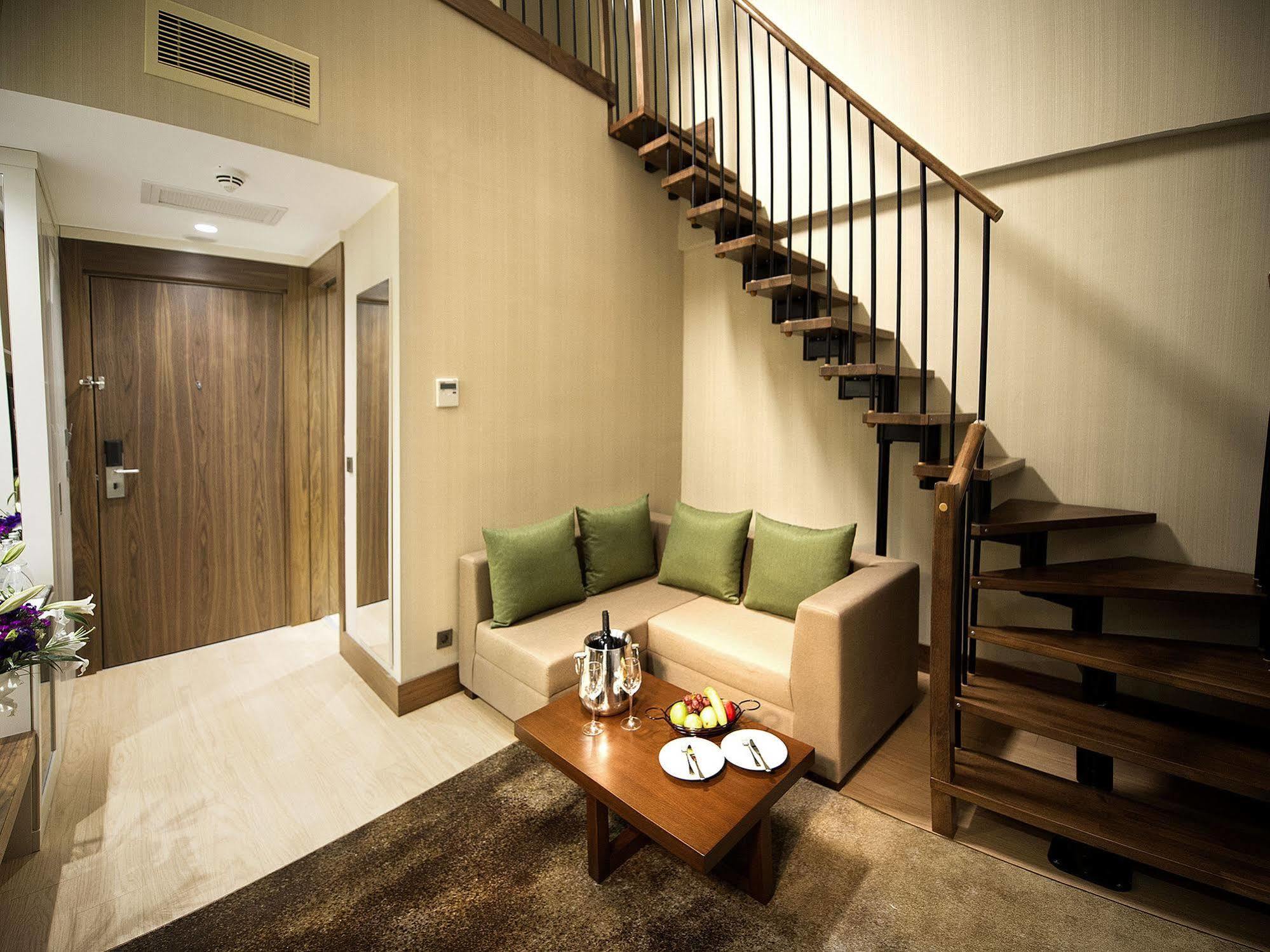 Ramada By Wyndham Istanbul Florya Hotell Eksteriør bilde