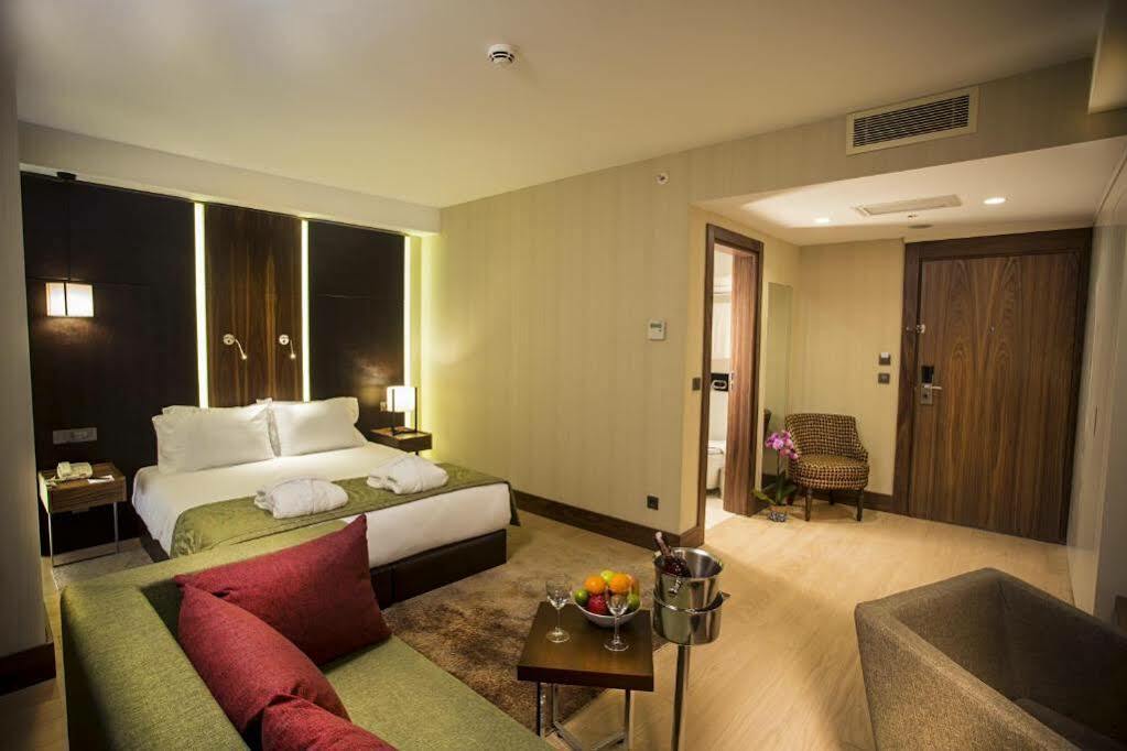 Ramada By Wyndham Istanbul Florya Hotell Eksteriør bilde